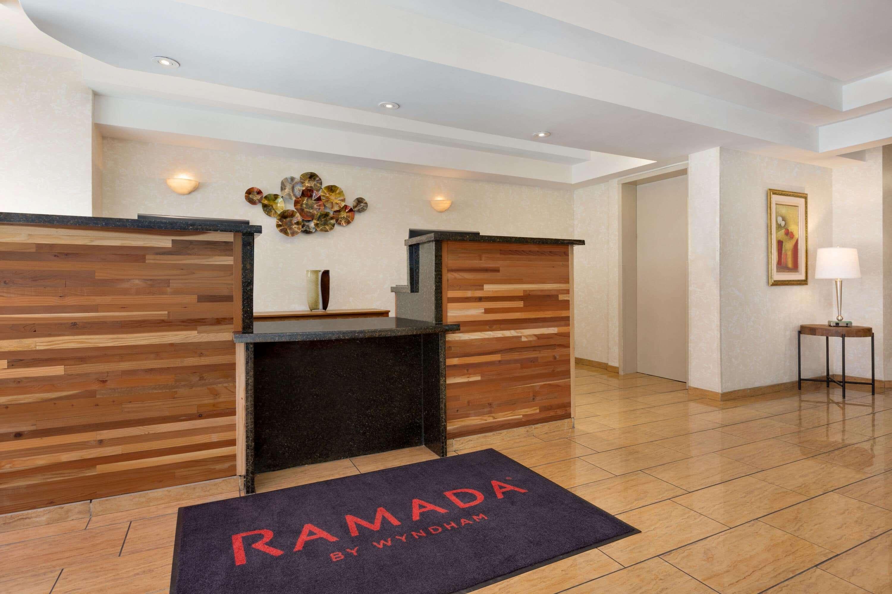 Ramada By Wyndham Oakland Downtown City Center Экстерьер фото