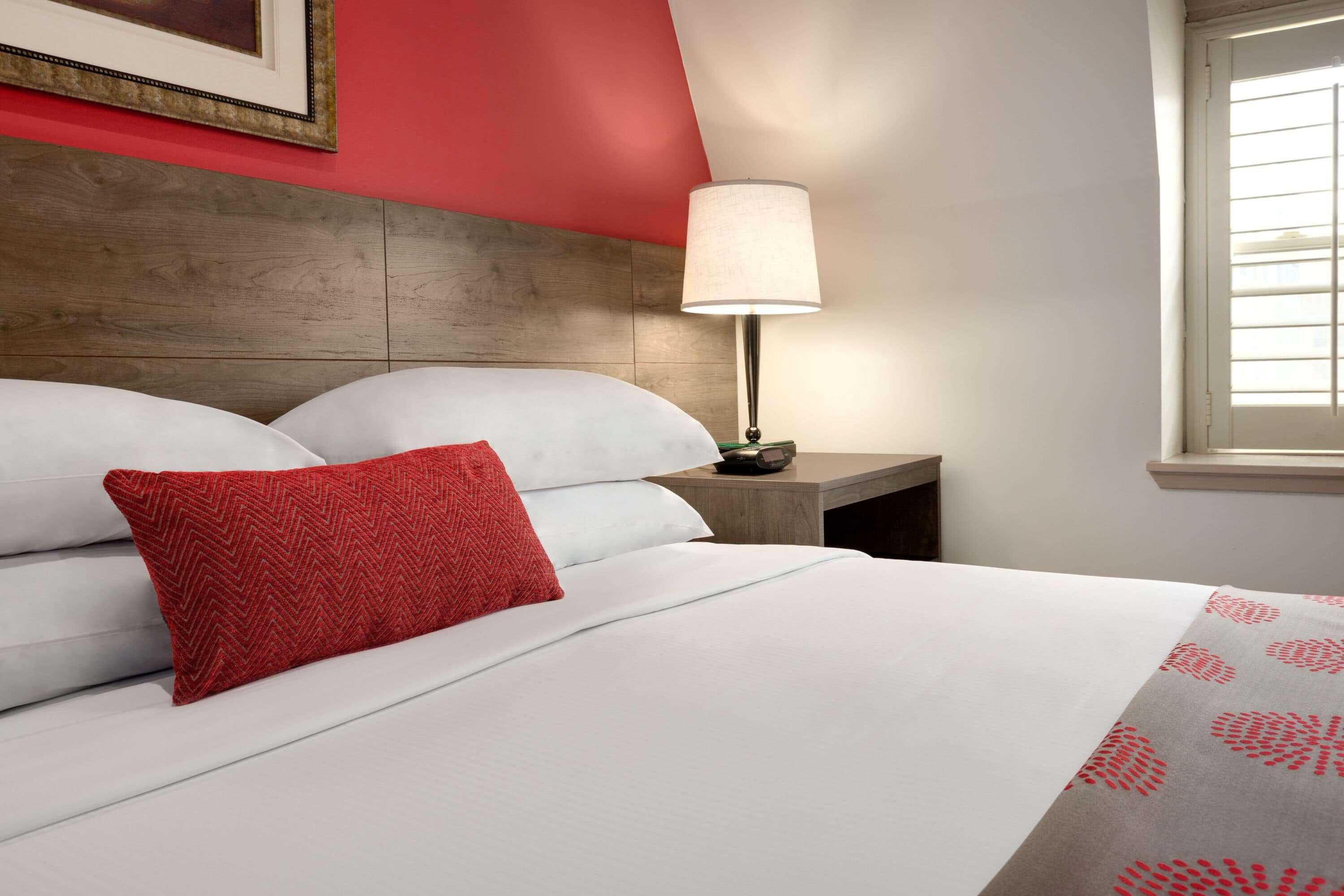 Ramada By Wyndham Oakland Downtown City Center Экстерьер фото