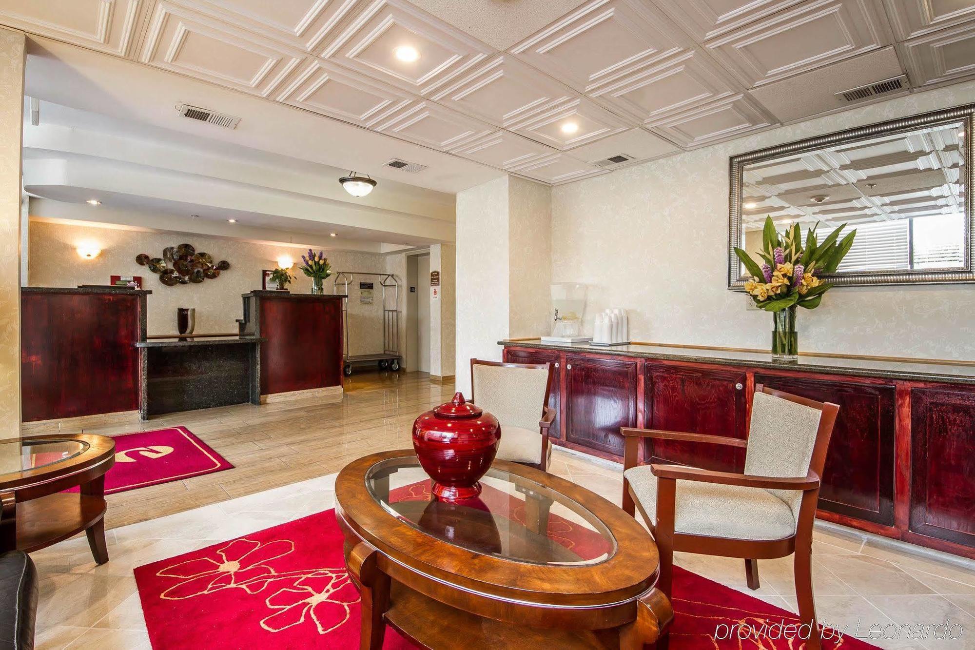 Ramada By Wyndham Oakland Downtown City Center Экстерьер фото